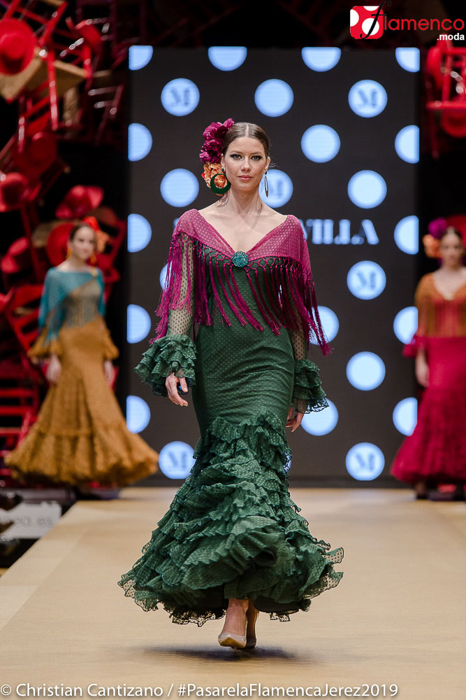 fusión leninismo Anunciante Micaela Villa 'VIDAS' Pasarela Flamenca Jerez 2019 | Moda Flamenca -  Flamenco.moda