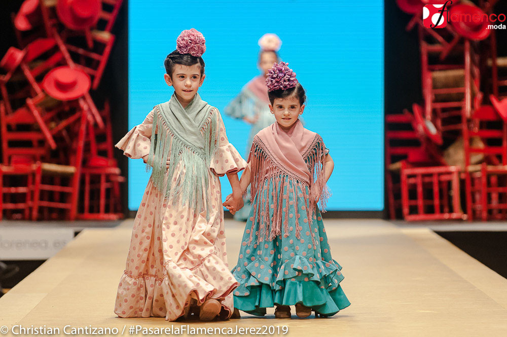 Pilar 'El Moda flamenca Infantil 'ESENCIA' Flamenca Jerez 2019 | Moda Flamenca - Flamenco.moda